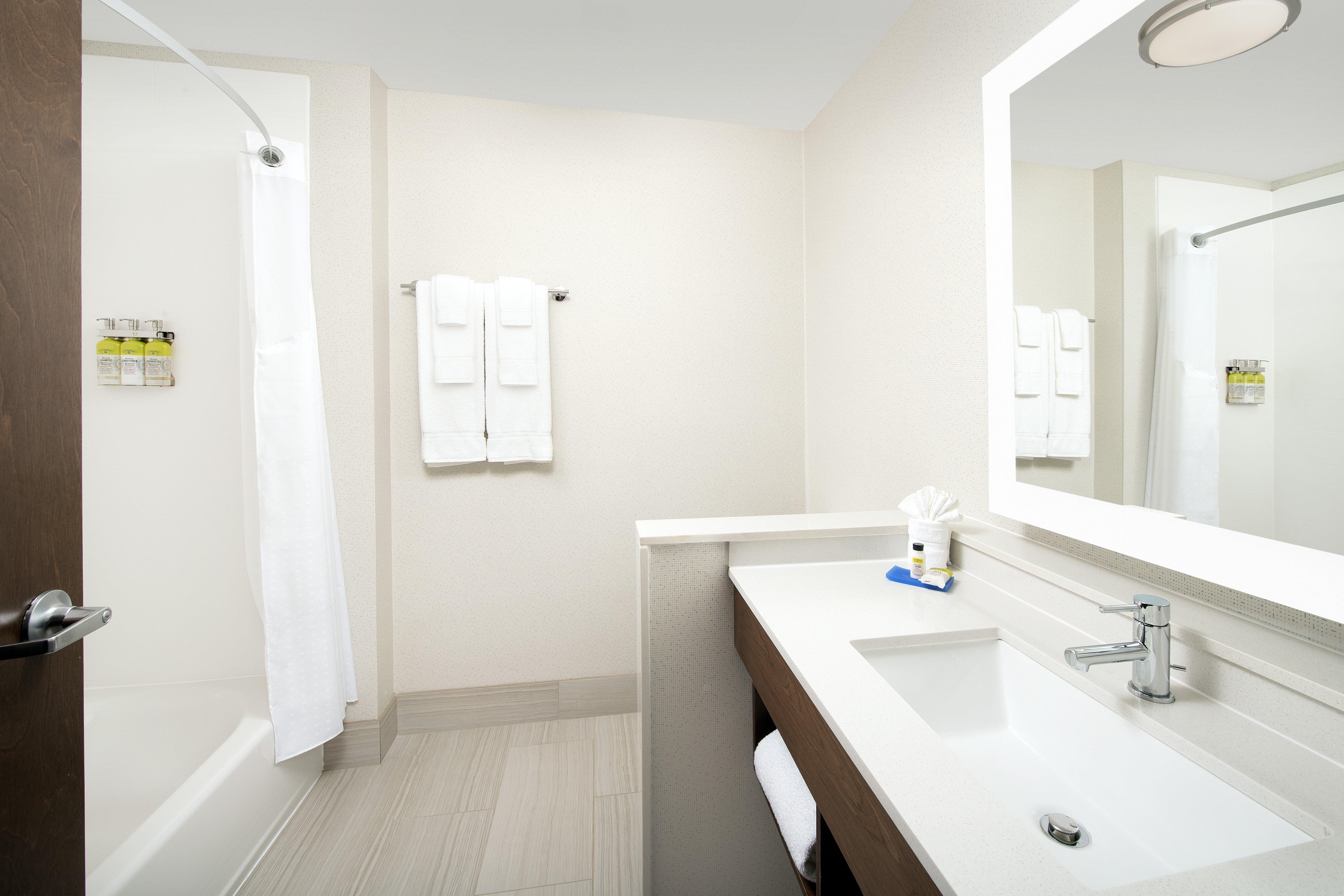 Holiday Inn Express & Suites - North Brunswick By Ihg Zewnętrze zdjęcie