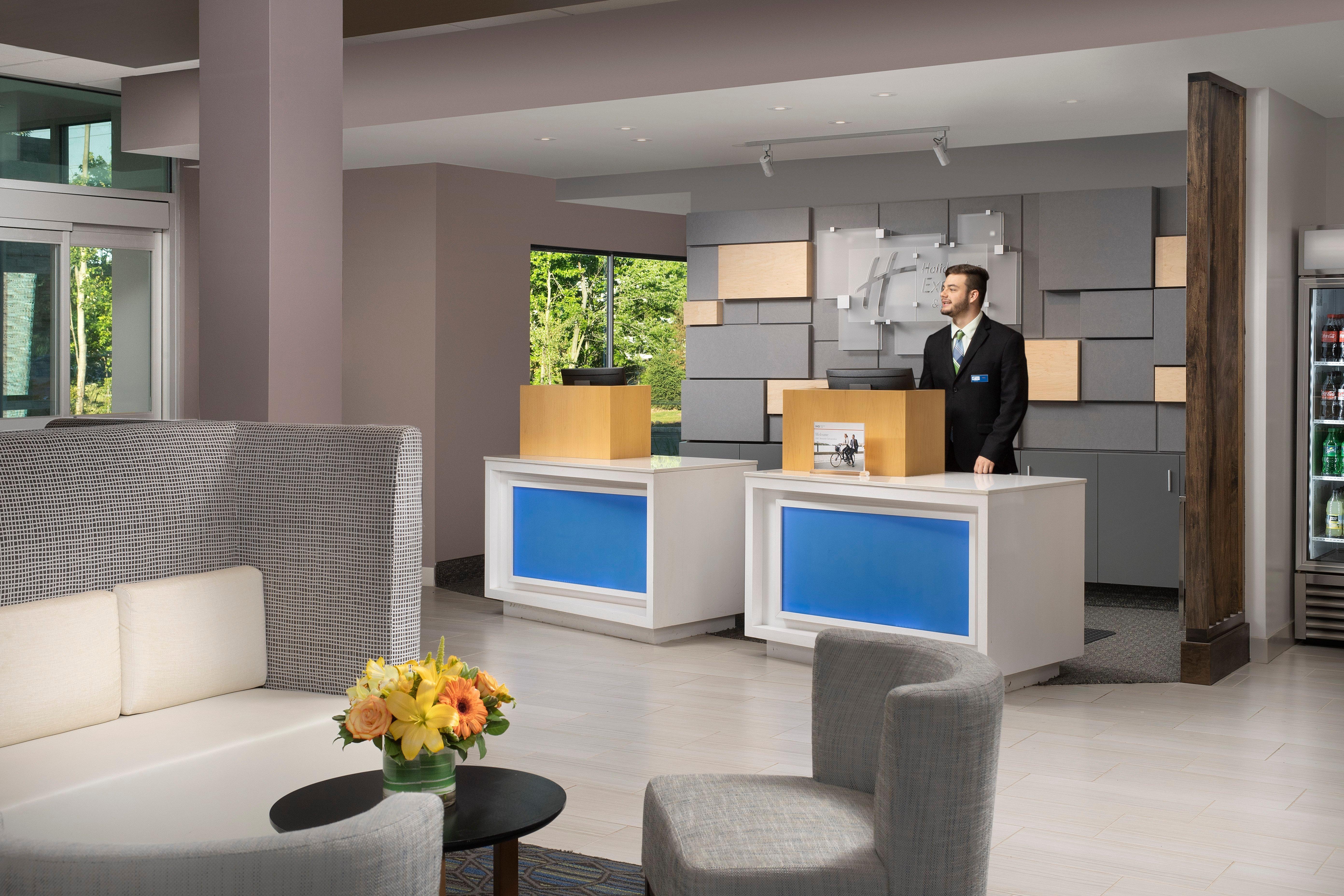 Holiday Inn Express & Suites - North Brunswick By Ihg Zewnętrze zdjęcie