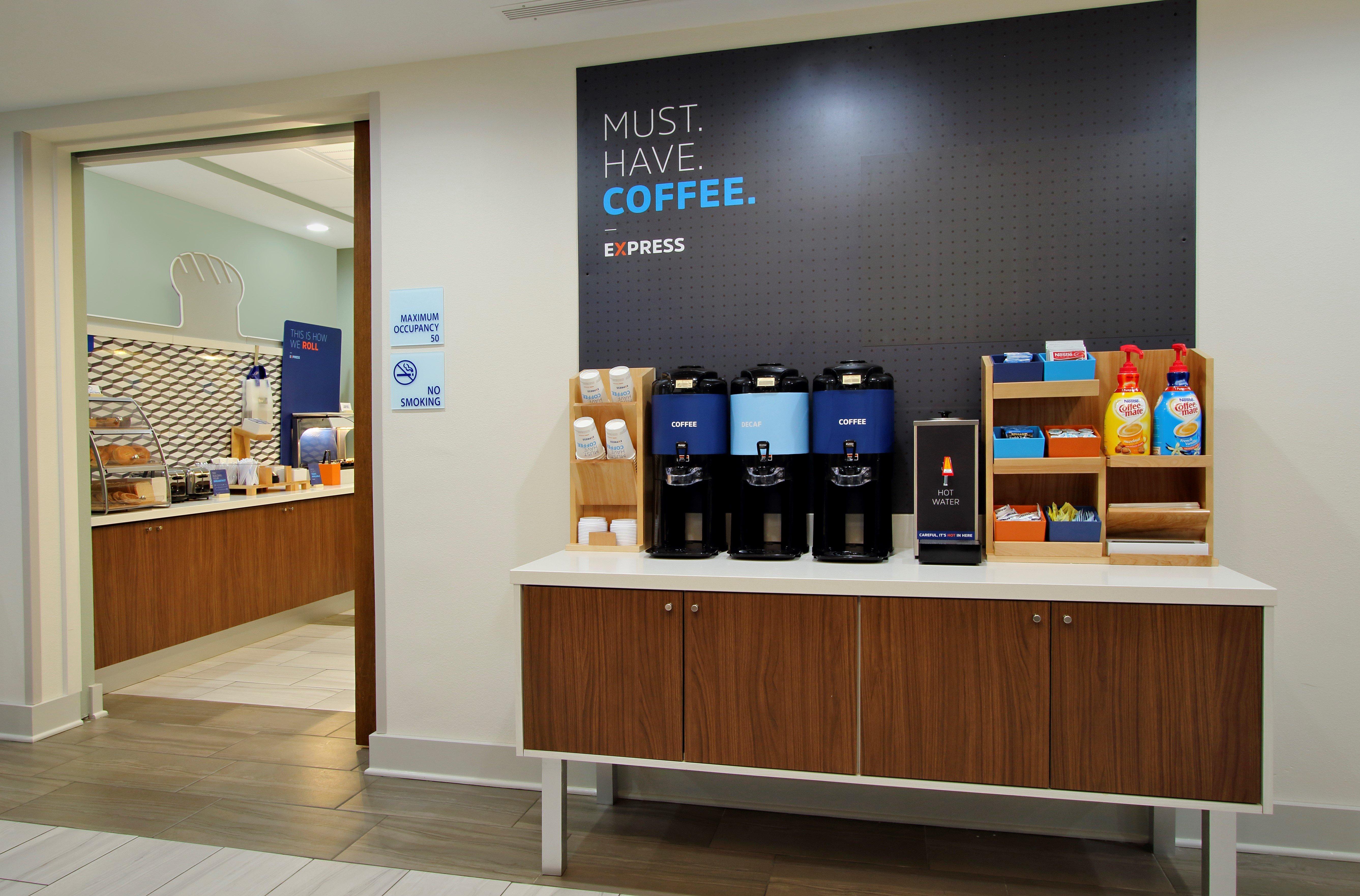 Holiday Inn Express & Suites - North Brunswick By Ihg Zewnętrze zdjęcie